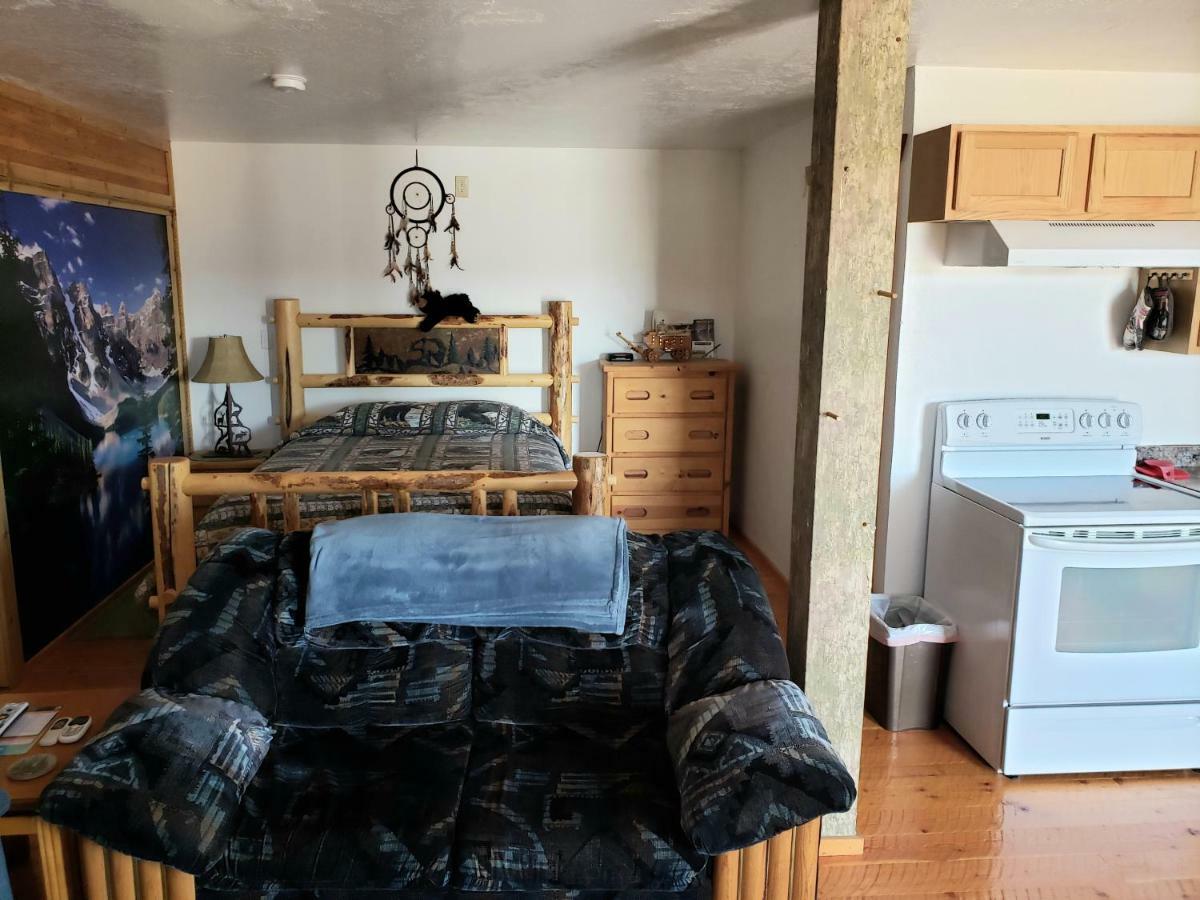 Wolf Den Log Cabin Motel And Rv Park Thayne Dış mekan fotoğraf